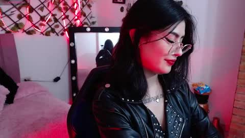 isabela online show from 10.17.25