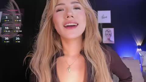 Snapshot of isa_cortes_ chatting on 05.19.26 Isa Cortes online show from 05.19.26