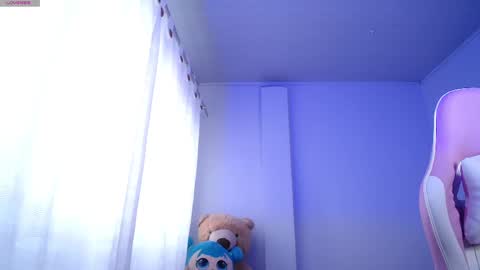 Snapshot of isa_emeralds chatting on 02.22.25 Isabella online show from 02.22.25