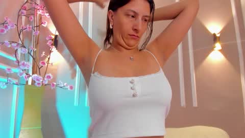 Snapshot of isa_kis_1 chatting on 11.09.25 Isabella online show from 11.09.25