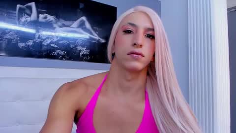 Isa Lancaster online show from 09.15.25