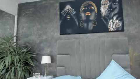 Isa Lancaster online show from 11.23.25