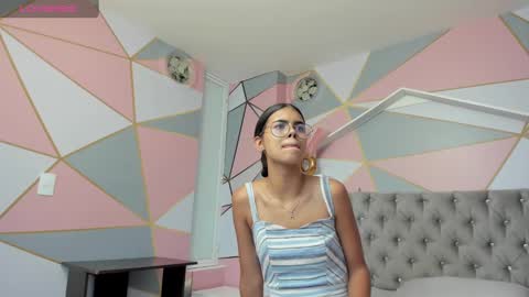 Snapshot of isa_little4u chatting on 02.06.25 online show from 02.06.25