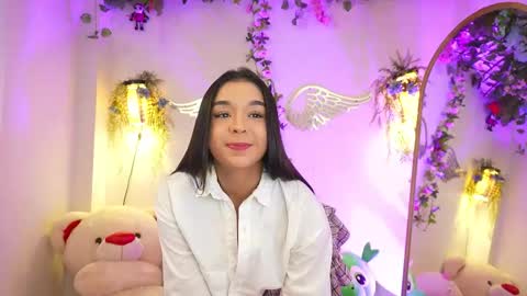 Isabella        online show from 11.25.25