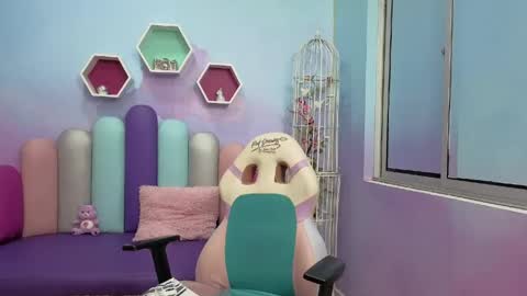 Isaa Skinny  online show from 05.28.26