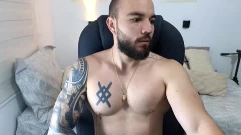 Isaac carter online show from 09.12.25