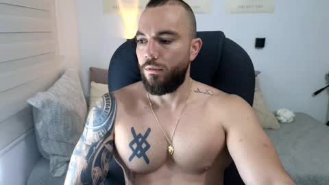 Isaac carter online show from 09.23.25