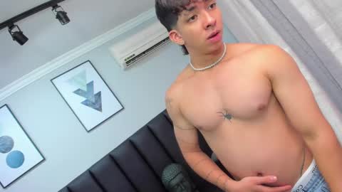 isaac_cryston online show from 02.05.25