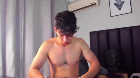 isaac_cryston online show from 03.09.25