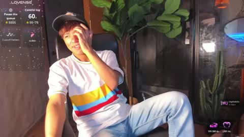 isaac_grimm online show from 04.10.26