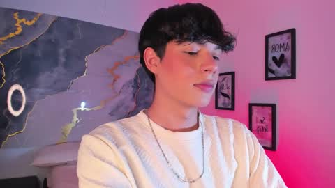 Snapshot of isaac_kurtt chatting on 11.22.25 Isaac Kurtt online show from 11.22.25