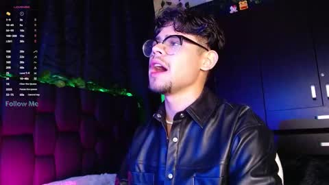 Snapshot of isaac_saenz chatting on 12.17.24 Isaac Saenz. online show from 12.17.24