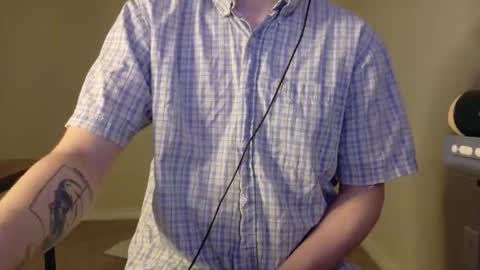 Snapshot of isaac_sheffield chatting on 02.08.26 isaac online show from 02.08.26