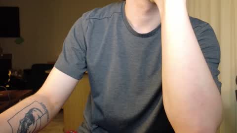 Snapshot of isaac_sheffield chatting on 05.07.26 isaac online show from 05.07.26