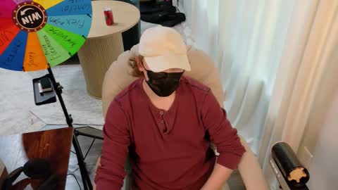 Snapshot of isaac_sheffield chatting on 06.10.26 isaac online show from 06.10.26