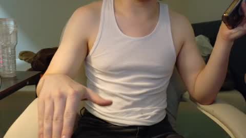 Snapshot of isaac_sheffield chatting on 07.20.26 isaac online show from 07.20.26
