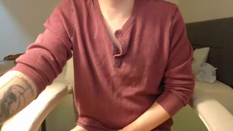 Snapshot of isaac_sheffield chatting on 07.24.26 isaac online show from 07.24.26