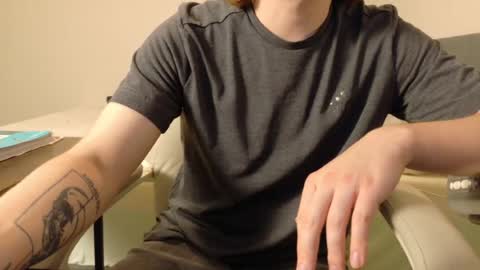 Snapshot of isaac_sheffield chatting on 08.01.26 isaac online show from 08.01.26
