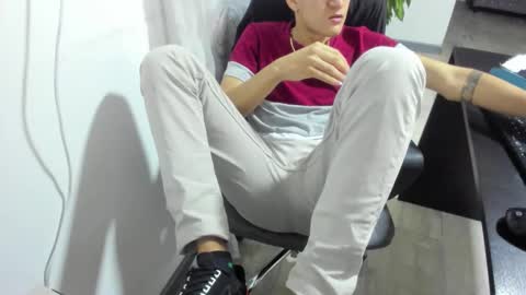 Isaac online show from 10.07.25