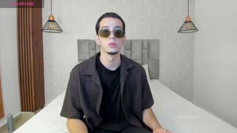 isaacblaze  online show from 07.11.26