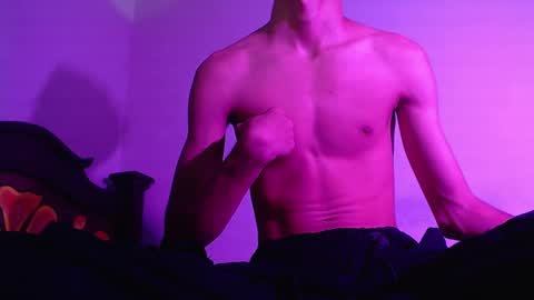 Snapshot of isaaclatino chatting on 12.28.24 isaac online show from 12.28.24