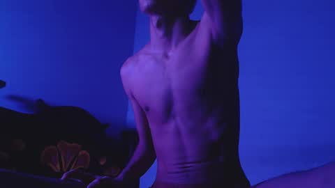 Snapshot of isaaclatino chatting on 01.20.25 isaac online show from 01.20.25