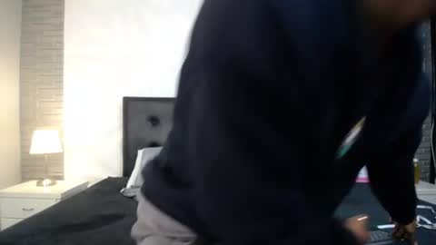 Snapshot of isaak_salomee chatting on 06.10.26 isaak_salomee online show from 06.10.26
