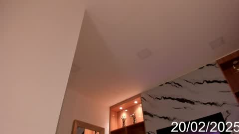 Snapshot of isabel_escorcia chatting on 02.20.25 Isabel online show from 02.20.25