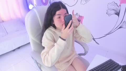 Snapshot of isabela_fiorelli chatting on 02.25.25 isabela_fiorelli online show from 02.25.25