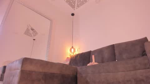 Isabela online show from 10.25.25