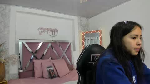 ISABELA  online show from 12.17.25