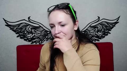 IsabelBlackberry online show from 12.07.24