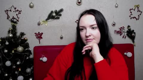 IsabelBlackberry online show from 12.22.24