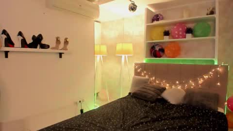 IsabelKiss online show from 03.20.26