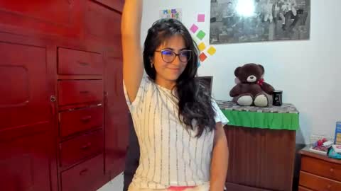 Isabella22 1 online show from 01.09.25