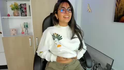 Isabella22 1 online show from 02.25.25