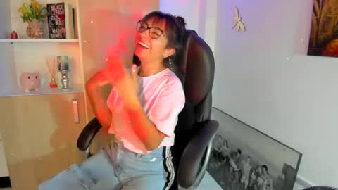 Isabella22 1 online show from 03.04.25