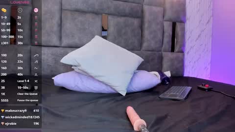 Isabella Arias online show from 12.07.24