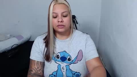  estefania online show from 04.18.26