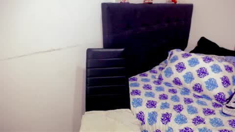 Snapshot of isabella_hotxxx chatting on 12.05.24 sandra isabella hotxxx online show from 12.05.24