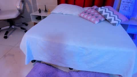 isabella montez online show from 01.07.25