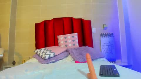 isabella montez online show from 01.18.25