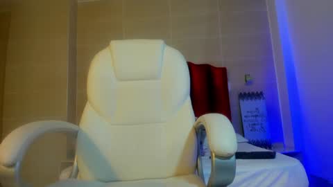 isabella montez online show from 02.04.25