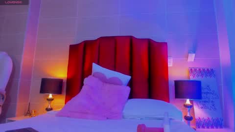 isabella montez online show from 03.10.25