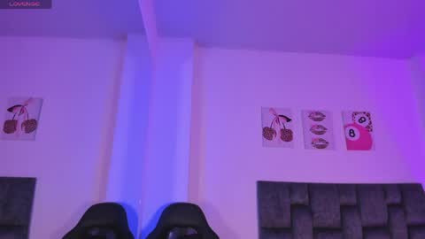 Snapshot of isabella_moon9 chatting on 04.29.26 Isabella Moon9 online show from 04.29.26