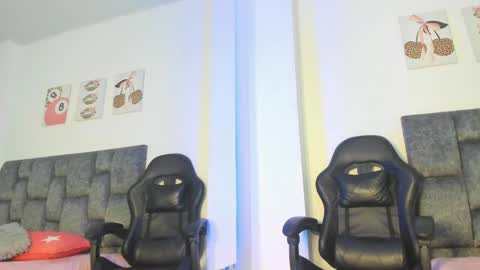 Snapshot of isabella_moon9 chatting on 05.15.26 Isabella Moon9 online show from 05.15.26