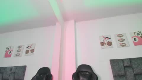 Snapshot of isabella_moon9 chatting on 05.20.26 Isabella Moon9 online show from 05.20.26