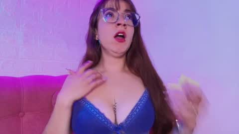 Isabella online show from 10.29.25