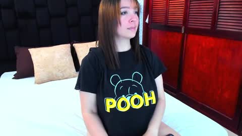 Isabella Your Queen  online show from 02.08.25