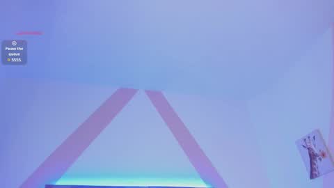 Isabella White online show from 02.06.25